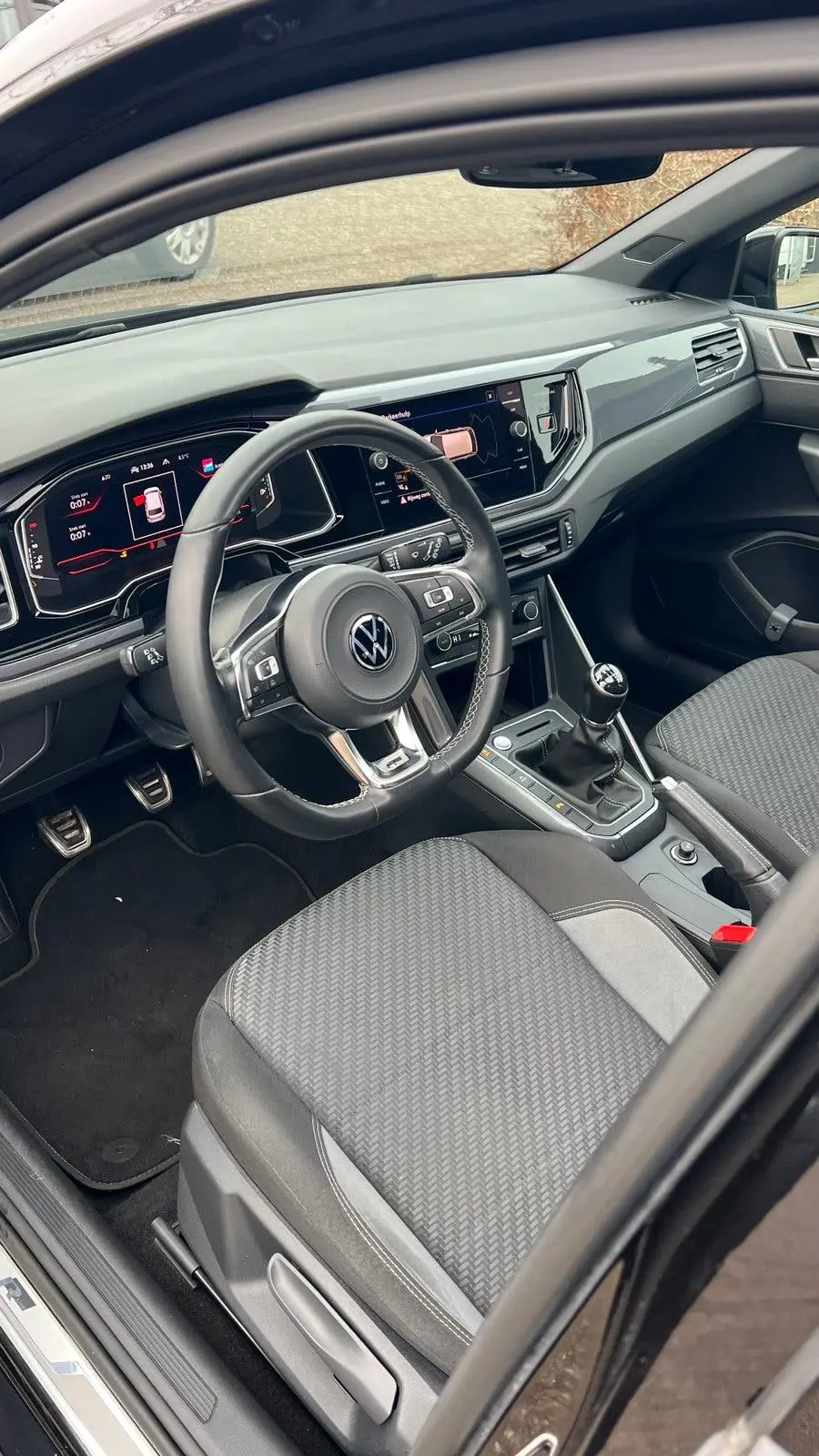 Volkswagen Polo 1.0 TSI 95pk 2xR line 2021 uit 2021, foto 5