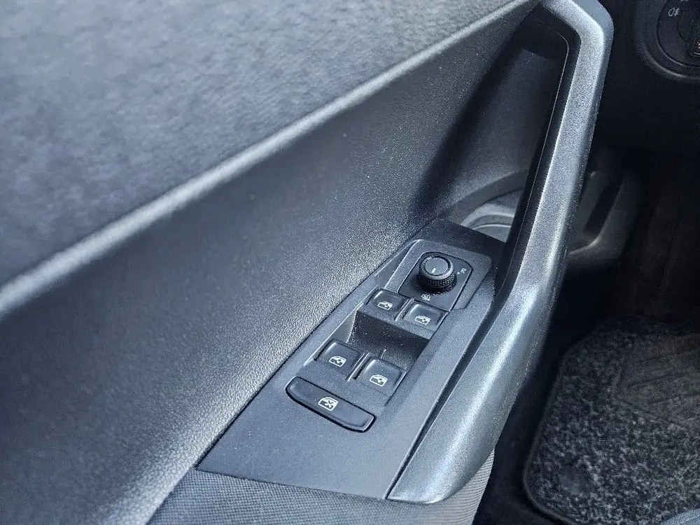 Volkswagen Polo 1.0 TSI R-Line 95pk 2021 Grijs uit 2021, foto 20