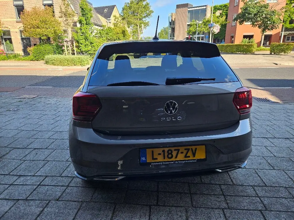 Volkswagen Polo 1.0 TSI R-Line 95pk 2021 Grijs uit 2021, foto 6