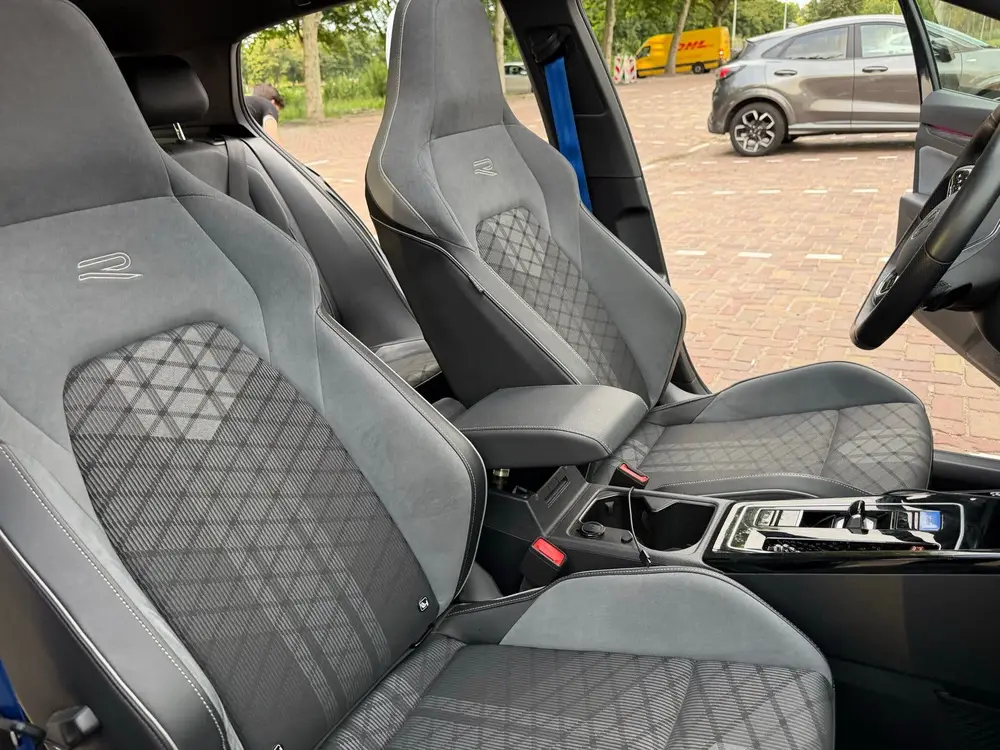 Volkswagen Golf 1.5 Etsi 150pk 7-DSG 2023 Zwart uit 2023, foto 17