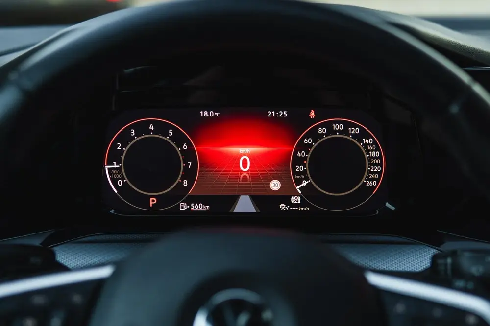Volkswagen Golf DSG|Fabrieksgarantie|Panoramadak|GTI-velgen uit 2021, foto 13