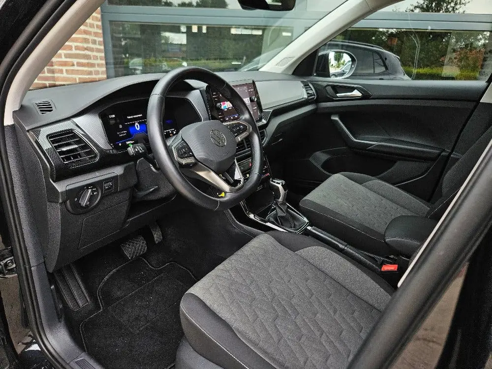Volkswagen T-Cross 1.0 TSI Life Edition DSG LED ACC Carplay uit 2024, foto 2
