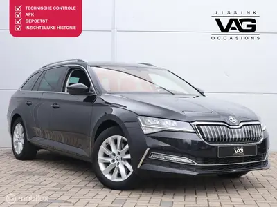 Skoda Superb 1.4 TSI iV ACC CARPLAY TREKHAAK uit 2023