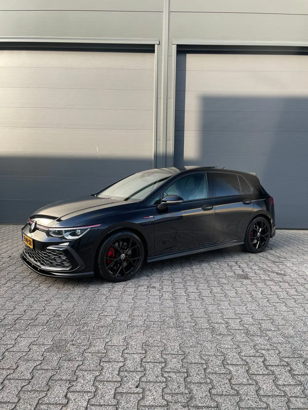 Volkswagen Golf 2.0 TSI  7-DSG 2021 Zwart uit 2021