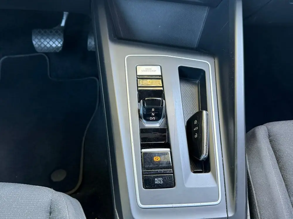 Volkswagen Golf 2.0 TDI 150pk 7-DSG 2020 Zwart uit 2020, foto 13