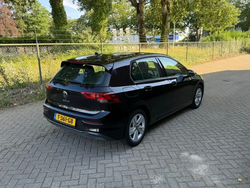 Volkswagen Golf 2.0 TDI 150pk 7-DSG 2020 Zwart uit 2020, foto 5