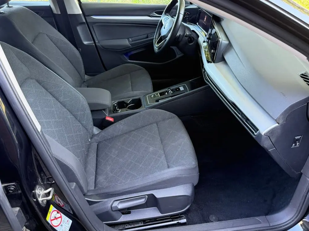 Volkswagen Golf 2.0 TDI 150pk 7-DSG 2020 Zwart uit 2020, foto 7