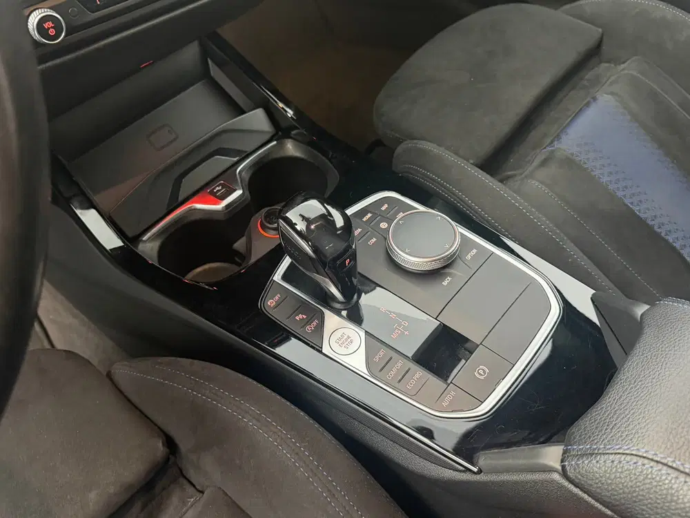BMW 1-serie 120i 178pk Aut 2021 Zwart uit 2021, foto 11