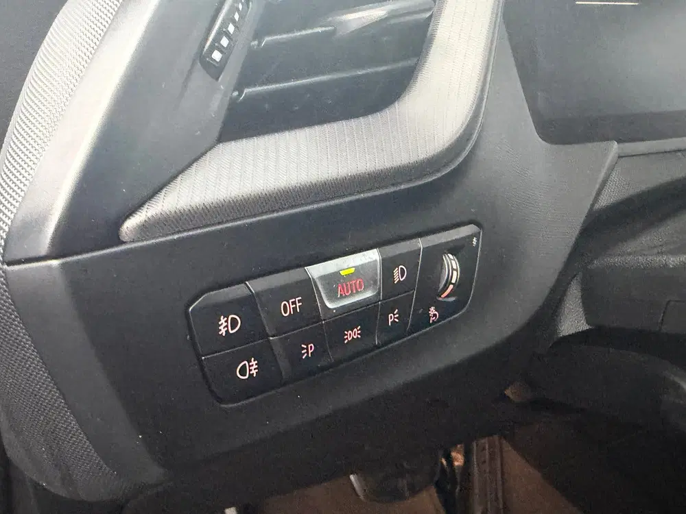 BMW 1-serie 120i 178pk Aut 2021 Zwart uit 2021, foto 13