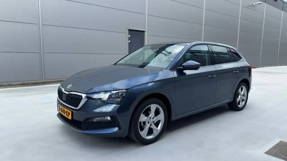 Skoda Scala 1.0 TSI Greentech 95pk 2019 Grijs uit 2019