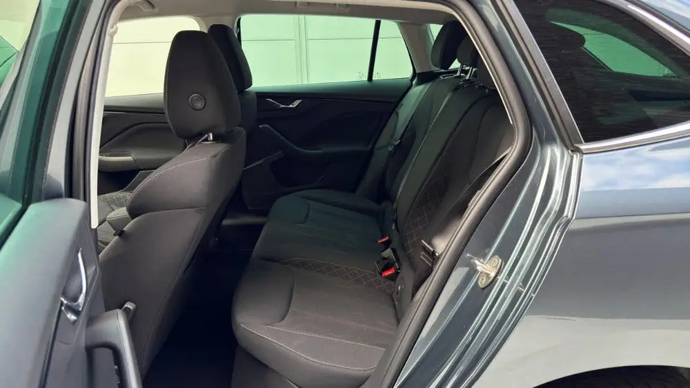 Skoda Scala 1.0 TSI Greentech 95pk 2019 Grijs uit 2019, foto 12