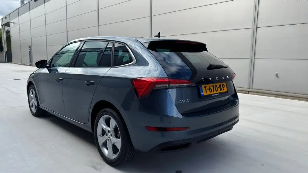 Skoda Scala 1.0 TSI Greentech 95pk 2019 Grijs uit 2019, foto 4