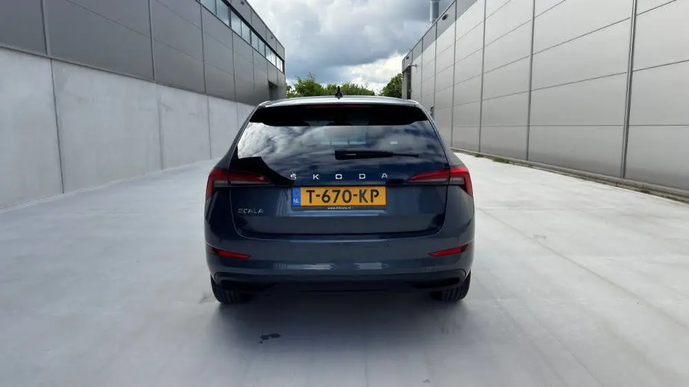Skoda Scala 1.0 TSI Greentech 95pk 2019 Grijs uit 2019, foto 6