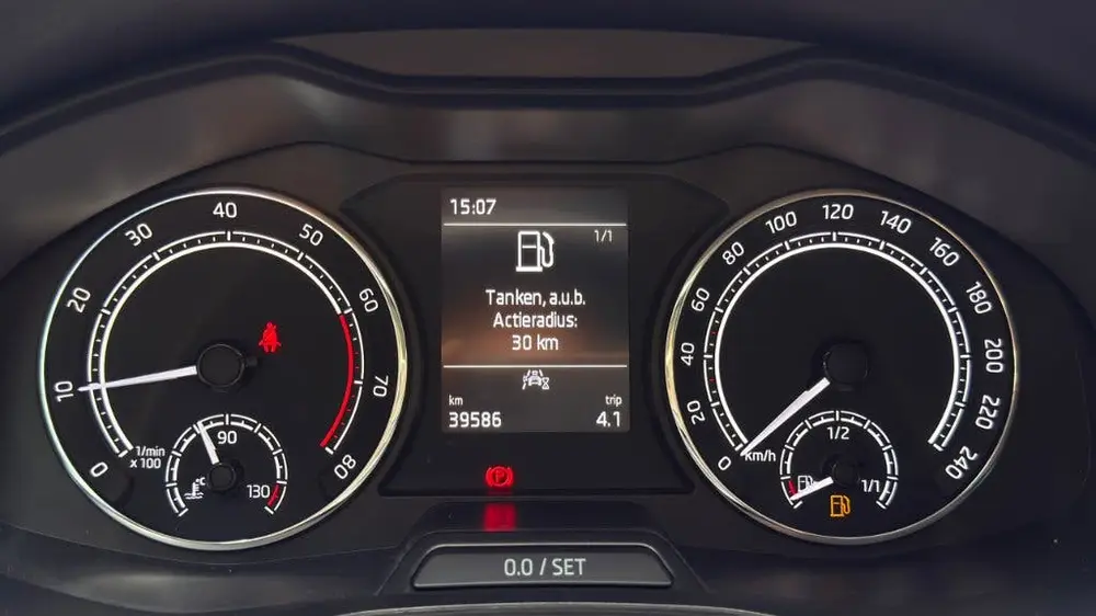 Skoda Scala 1.0 TSI Greentech 95pk 2019 Grijs uit 2019, foto 9