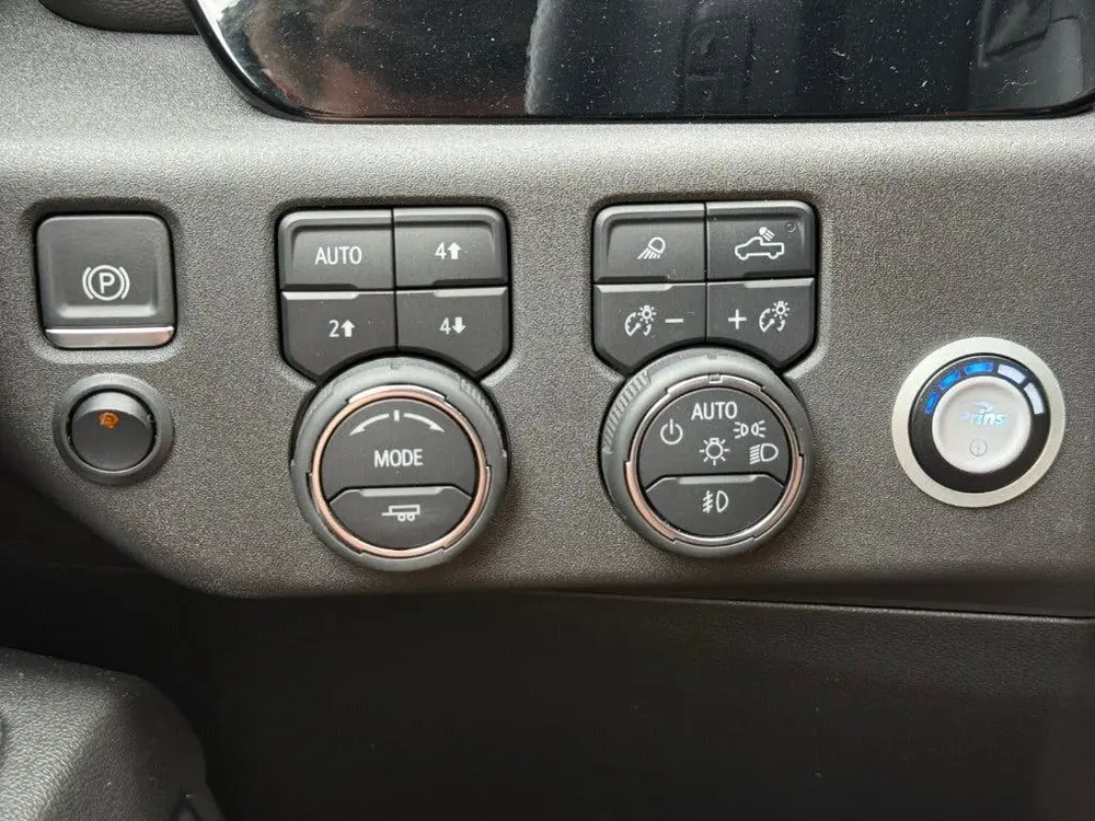 Chevrolet Silverado 6.2L V8 Pick-Up Bedrijfswagen uit 2024, foto 19