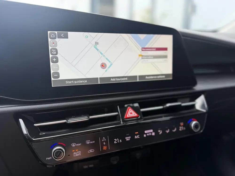 Kia Niro 1.6 GDi Hybrid DynamicLine uit 2024, foto 11