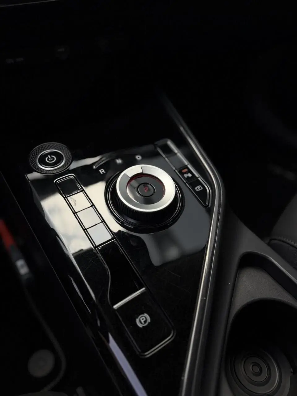 Kia Niro 1.6 GDi Hybrid DynamicLine uit 2024, foto 12