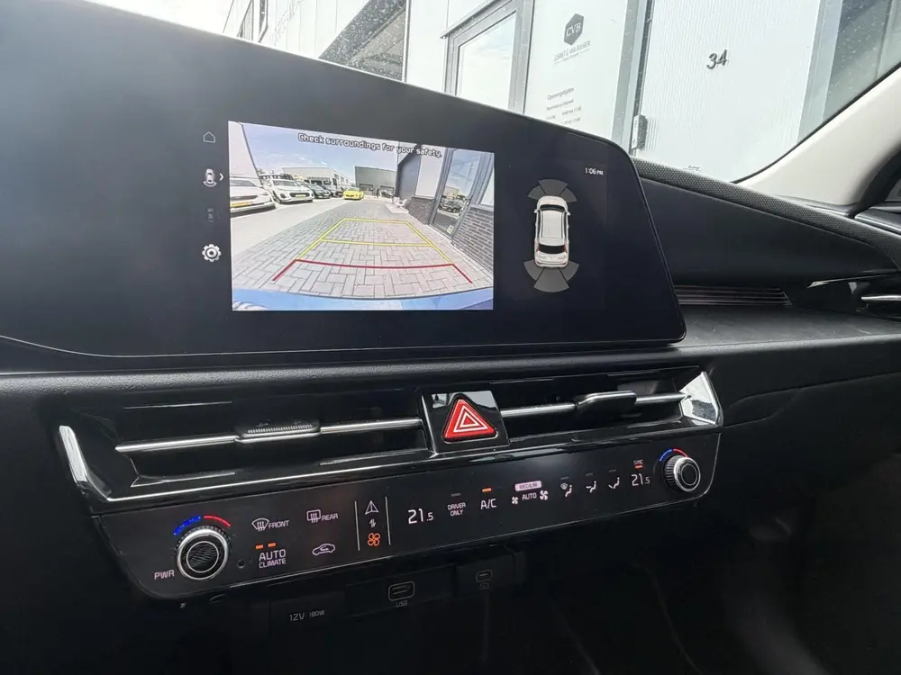 Kia Niro 1.6 GDi Hybrid DynamicLine uit 2024, foto 9