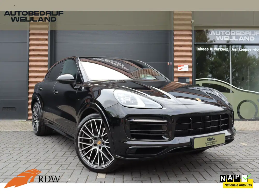 Porsche Cayenne Cayenne Coupé 3.0 E-Hybrid Black Edition P uit 2023