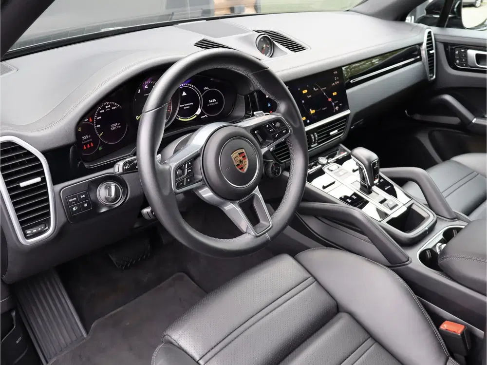 Porsche Cayenne Cayenne Coupé 3.0 E-Hybrid Black Edition P uit 2023, foto 6