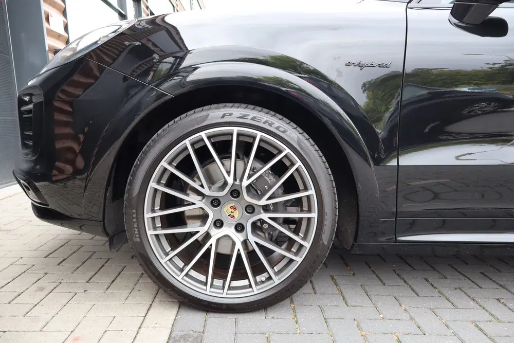 Porsche Cayenne Cayenne Coupé 3.0 E-Hybrid Black Edition P uit 2023, foto 7