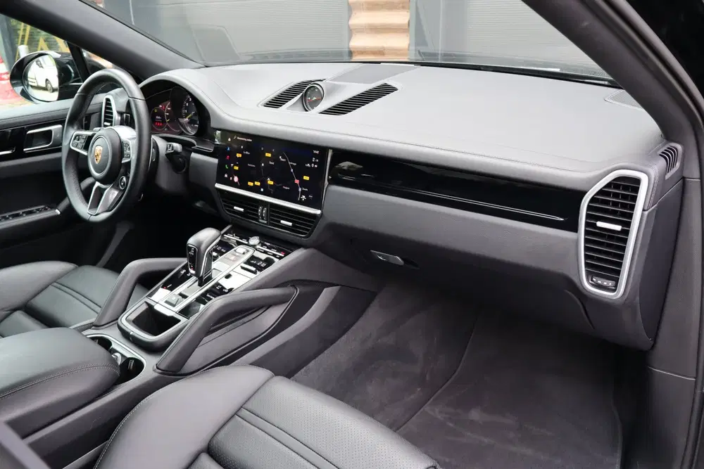 Porsche Cayenne Cayenne Coupé 3.0 E-Hybrid Black Edition P uit 2023, foto 9
