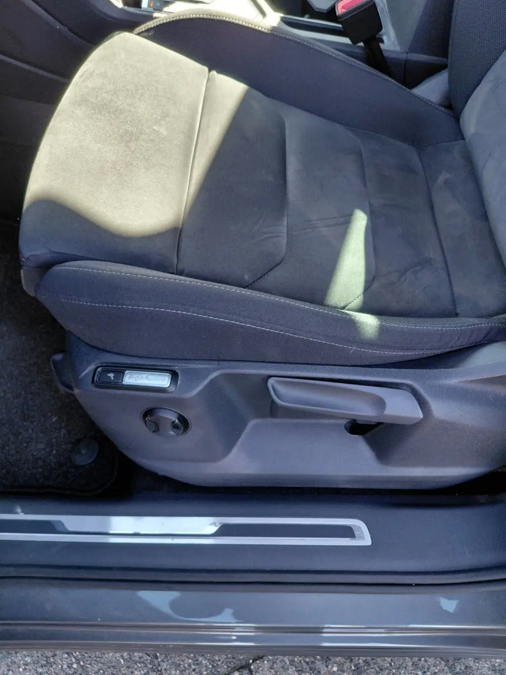 Volkswagen Tiguan 1.5 TSI 130pk 2020 Grijs uit 2020, foto 13