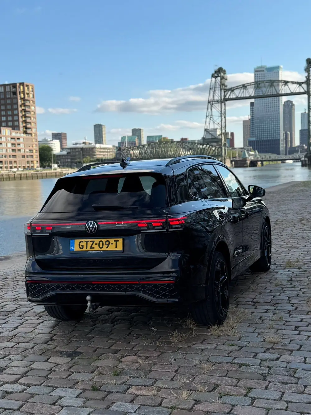 Volkswagen Tiguan 1.5 Etsi 150pk Dsg-7 2024 Zwart R-Line uit 2024, foto 6