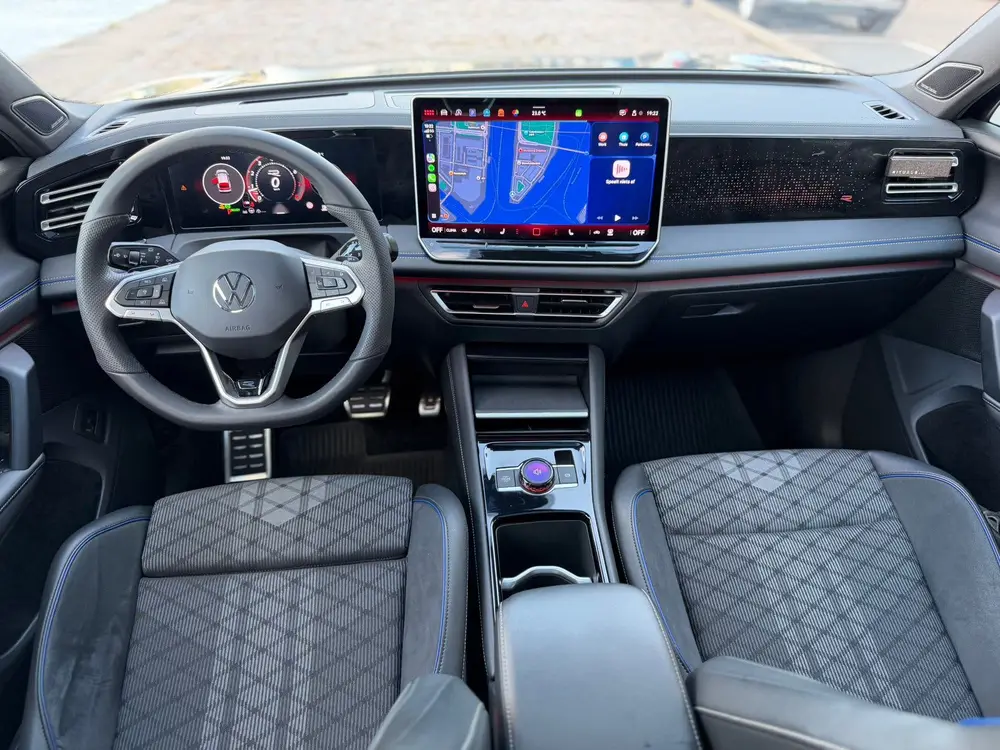 Volkswagen Tiguan 1.5 Etsi 150pk Dsg-7 2024 Zwart R-Line uit 2024, foto 9
