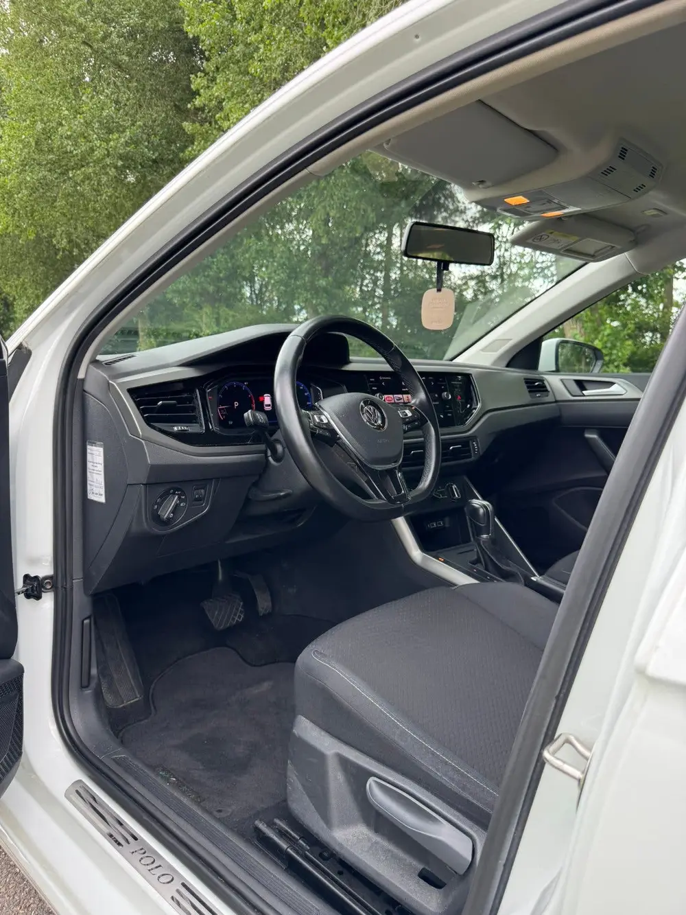 Volkswagen Polo 1.0 TSI 95pk 7-DSG 2019 Wit Digital Dash uit 2019, foto 9