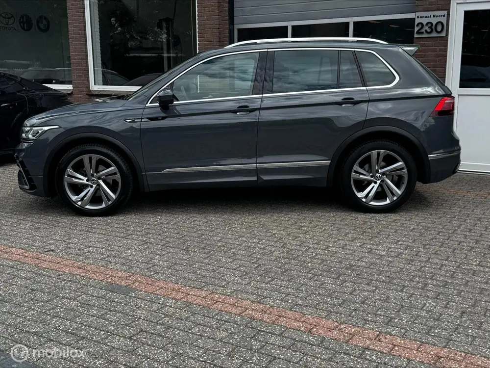 Volkswagen Tiguan 1.5 TSI R LINE DSG PANO/CAMERA/LED/ECC uit 2023, foto 2