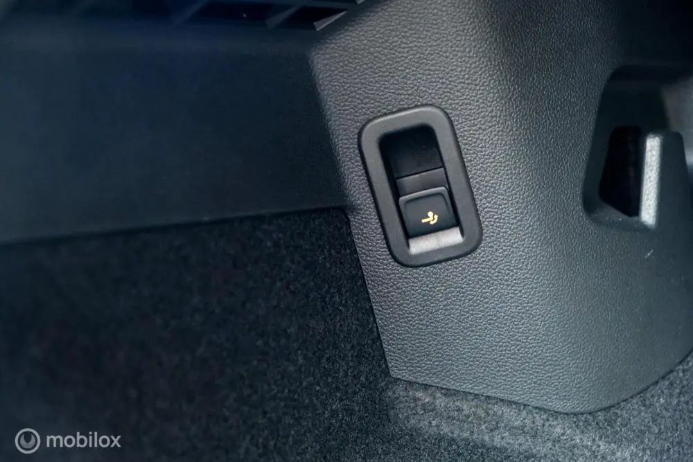 Volkswagen Golf 2.0 TSI GTI | Virtual | Harman Kardon | Schu uit 2021, foto 17