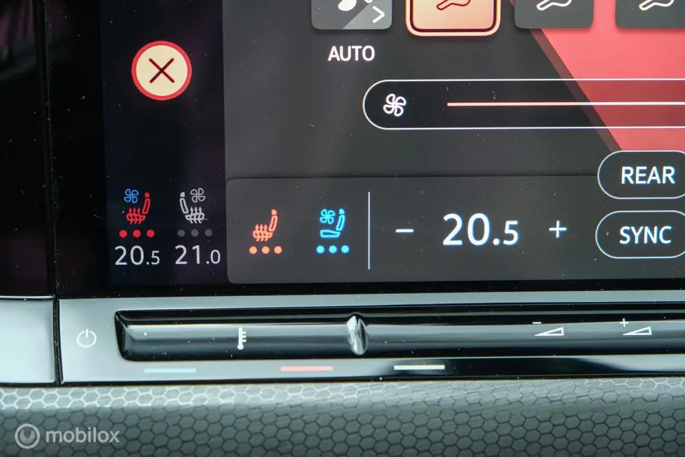 Volkswagen Golf 2.0 TSI GTI | Virtual | Harman Kardon | Schu uit 2021, foto 19