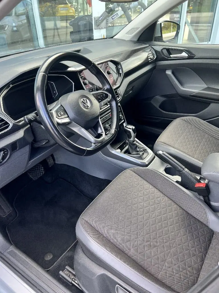 Volkswagen T-Cross Financial lease | Volkswagen T-Cross 1.0 TSI 115pk 7-DSG uit 2019, foto 8