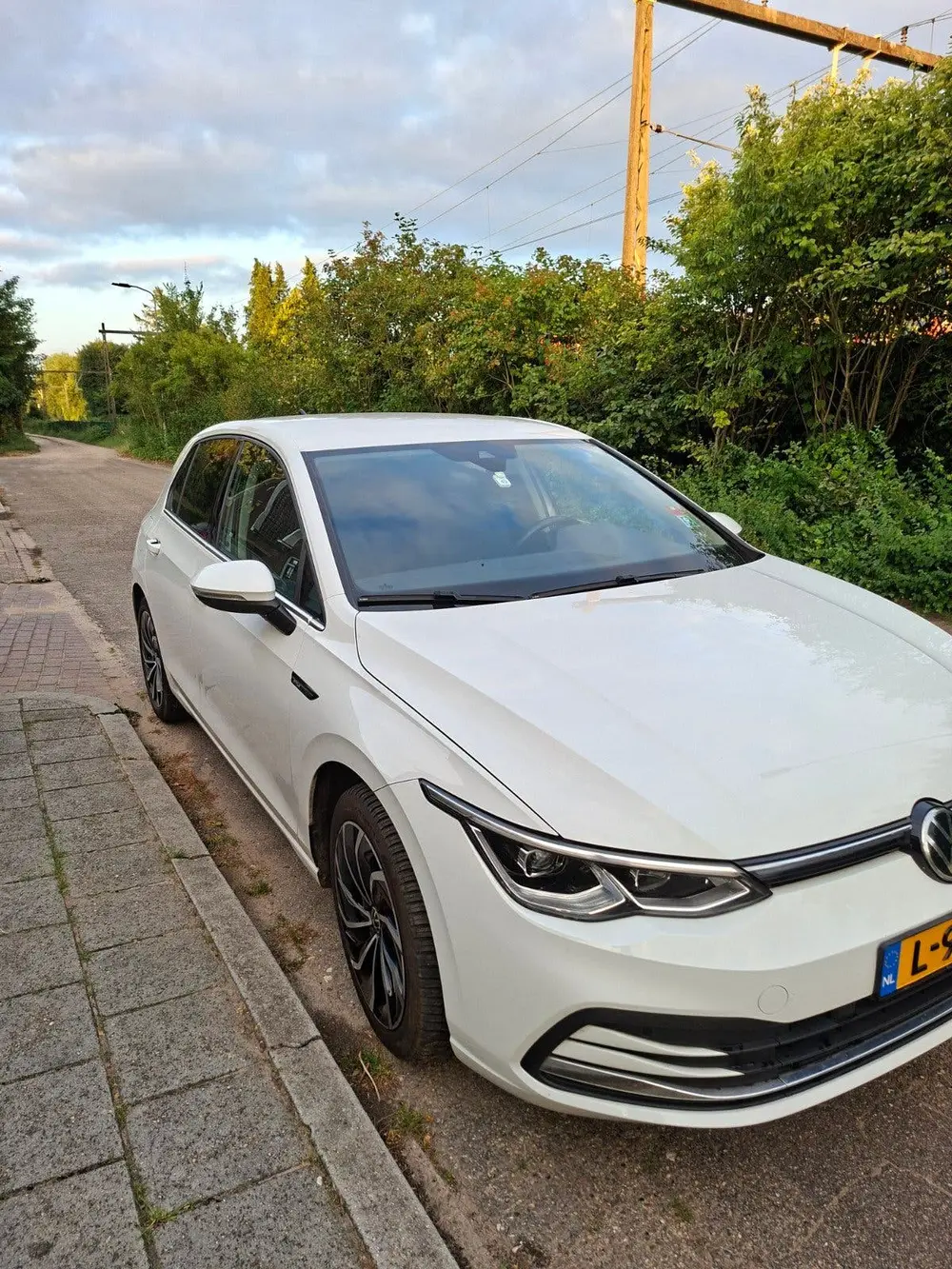 Volkswagen Golf Style 1.5 TSI 130pk 2021 Wit uit 2021, foto 2