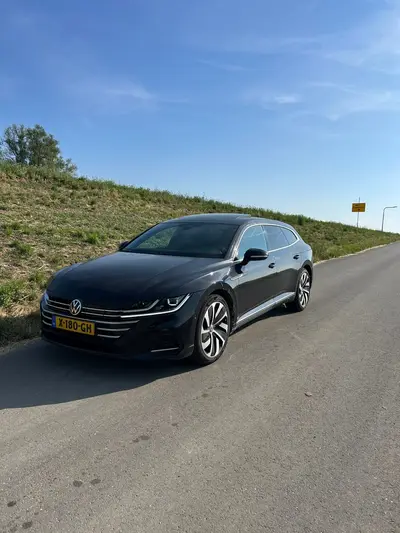 Volkswagen Arteon Shooting Brake Arteon 1.4 Ehybrid 218pk 6-DSG 2022 Zwart uit 2022