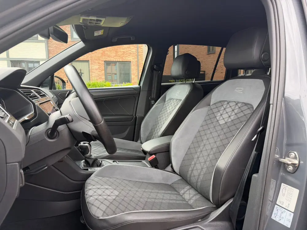 Volkswagen Tiguan 1.4 TSI Ehybrid 245pk DSG 2021 Grijs | BTW uit 2021, foto 11