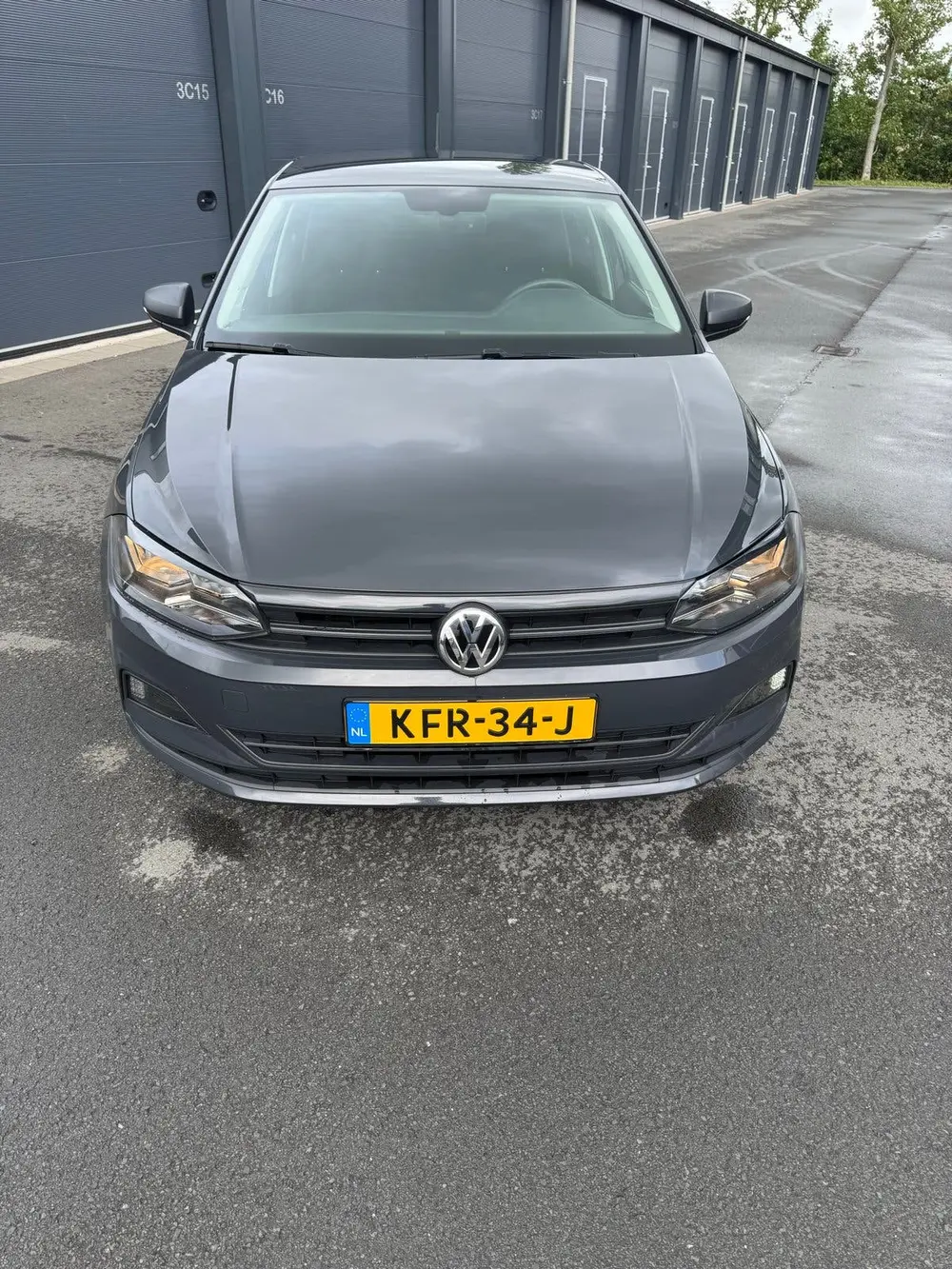 Volkswagen Polo 1.0 MPI 65pk 2019 Grijs uit 2019