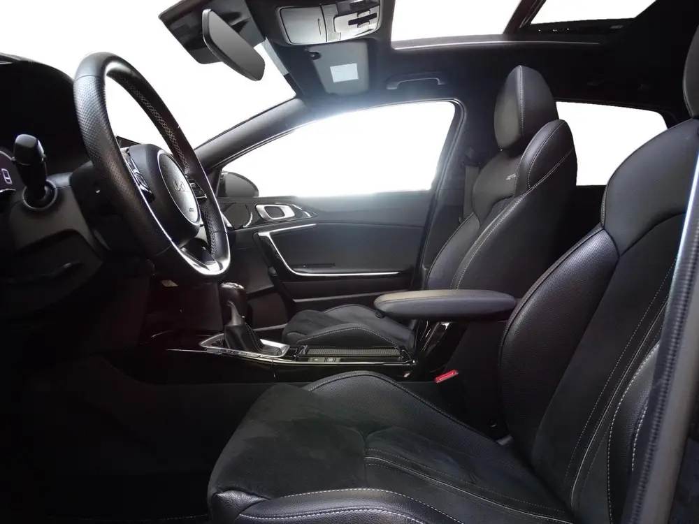 Kia ProCeed 1.5 T-GDi GT-PlusLine Panoramadak uit 2024, foto 3