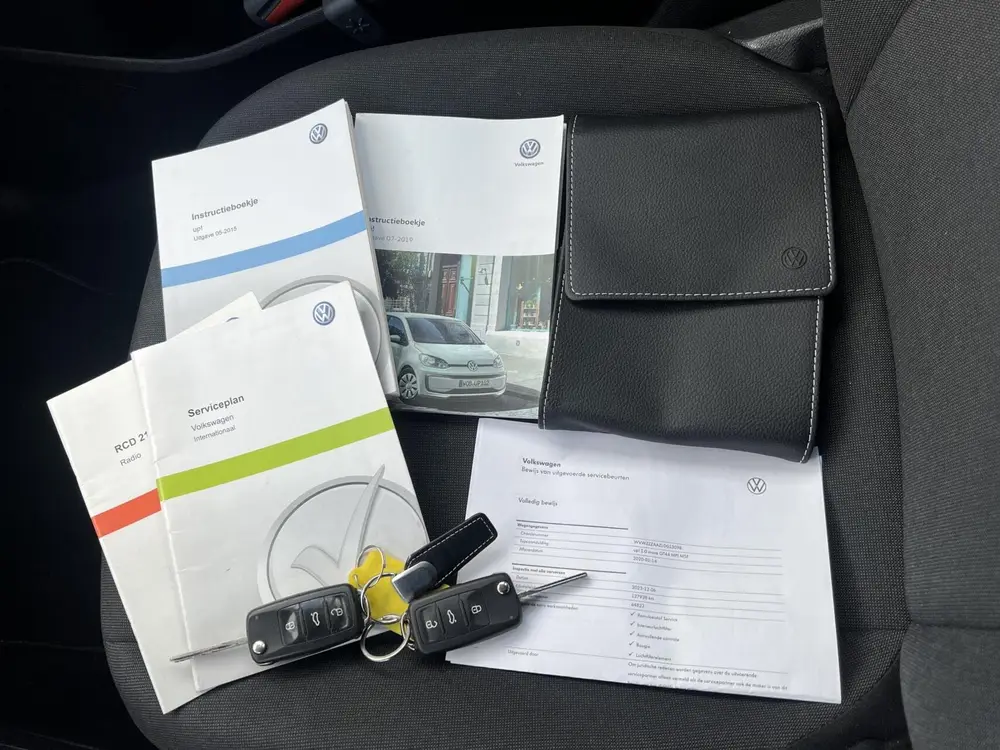 Volkswagen Up! 1.0 5DRS 2020 Zwart | Airco | uit 2020, foto 10