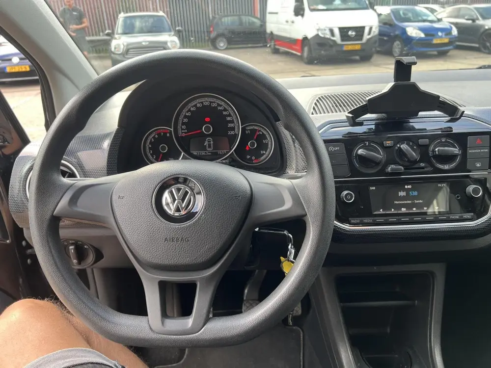 Volkswagen Up! 1.0 5DRS 2020 Zwart | Airco | uit 2020, foto 9