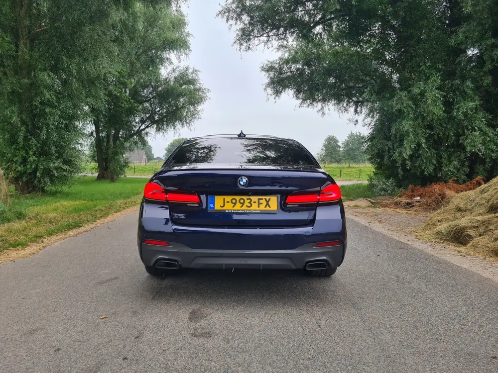 BMW 5-serie 5-Serie 530i 252pk 2020 M-Sport Tanzanit L uit 2020, foto 7