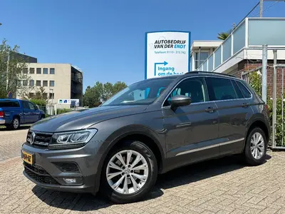 Volkswagen Tiguan 1.5 TSI | Comfortline Trekhaak LED CarPlay uit 2019