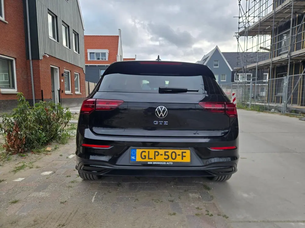 Volkswagen Golf 1.4 Ehybrid 204pk DSG 2021 Zwart uit 2021, foto 10