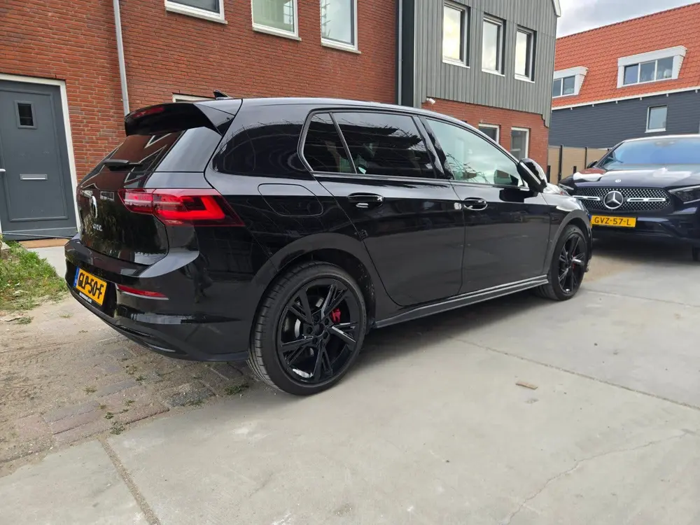 Volkswagen Golf 1.4 Ehybrid 204pk DSG 2021 Zwart uit 2021, foto 11