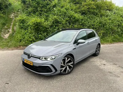 Volkswagen Golf 3x R-Line 1.5 TSI PANO VIRTUAL WINTER CAMERA uit 2021
