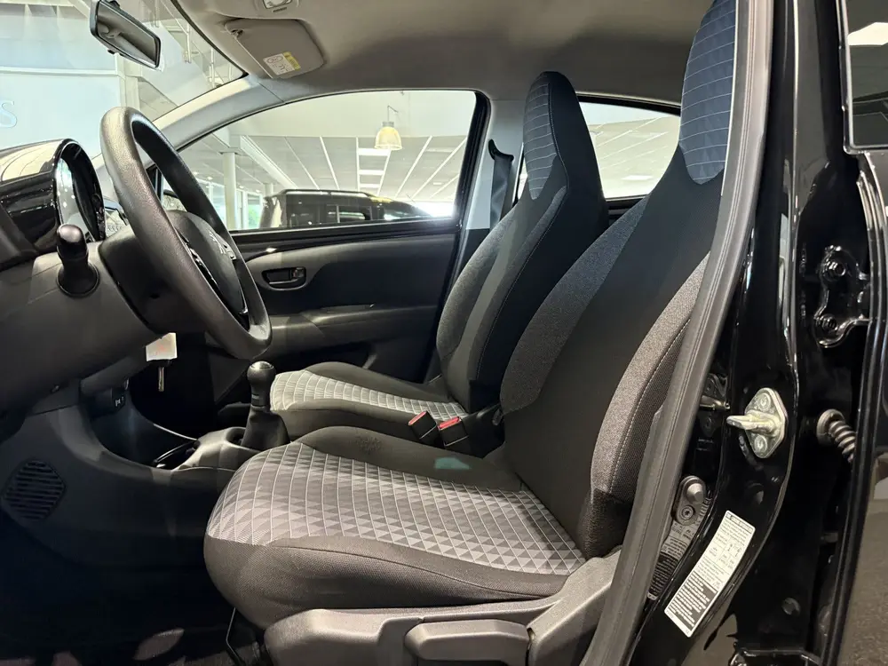 Peugeot 108 1.0 e-VTi Active NL auto uit 2022, foto 9