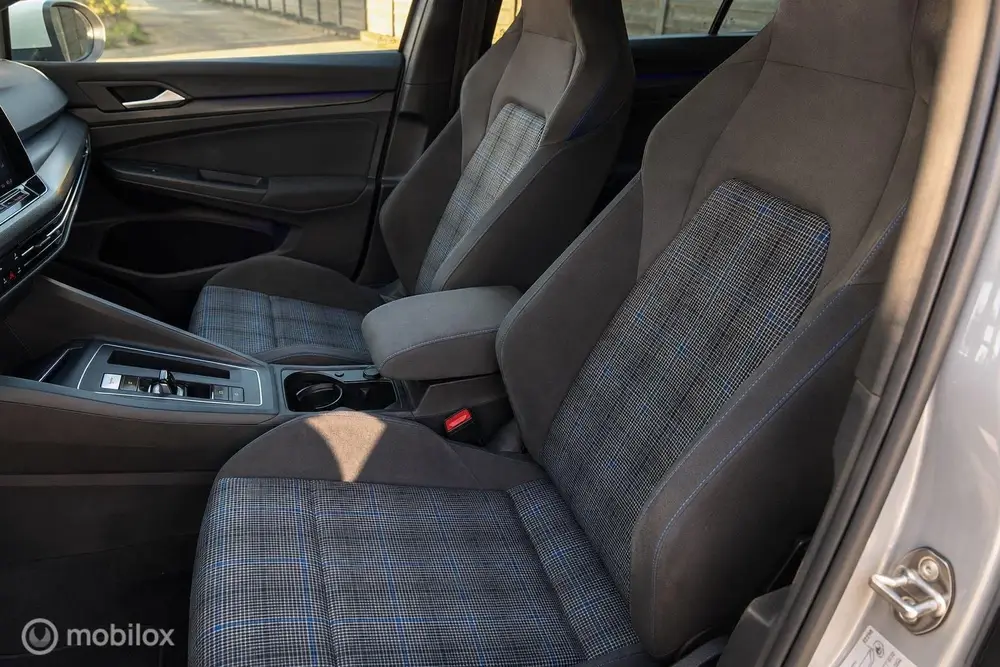 Volkswagen Golf 1.4 eHybrid GTE uit 2020, foto 7