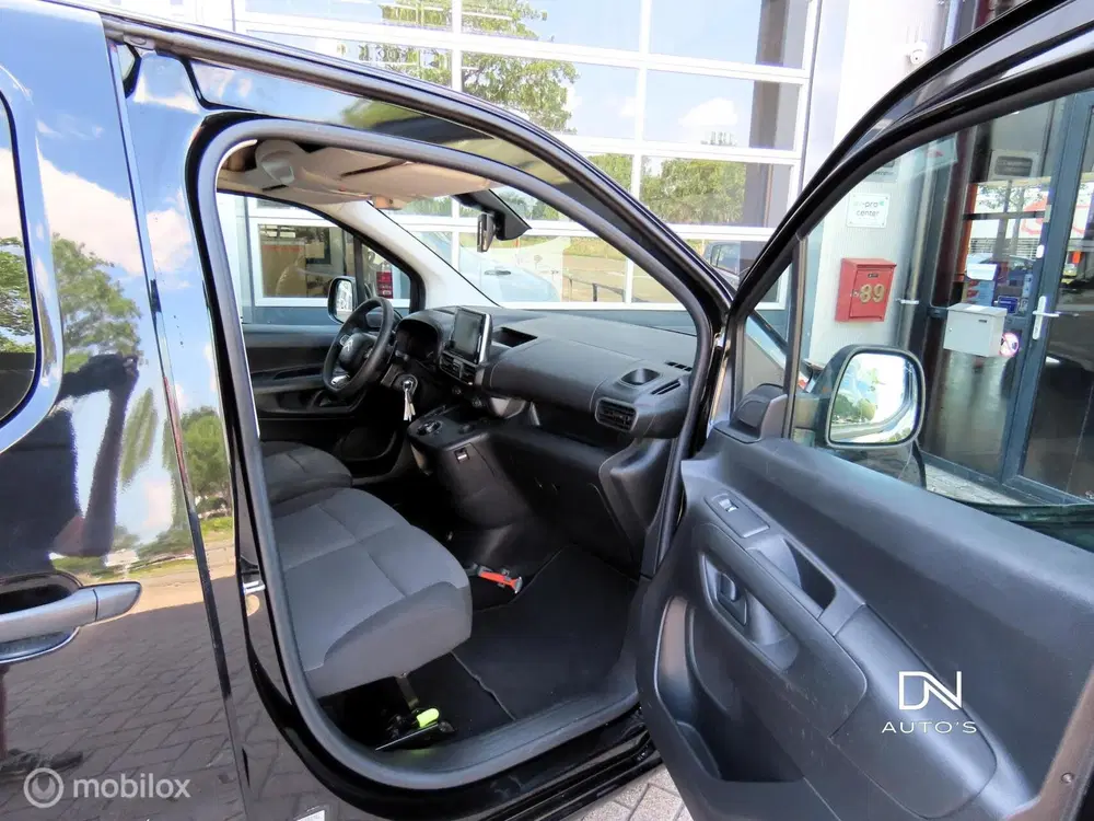Citroën Berlingo Citroen Berlingo 1.5 BlueHDI 131PK Automaa uit 2022, foto 14
