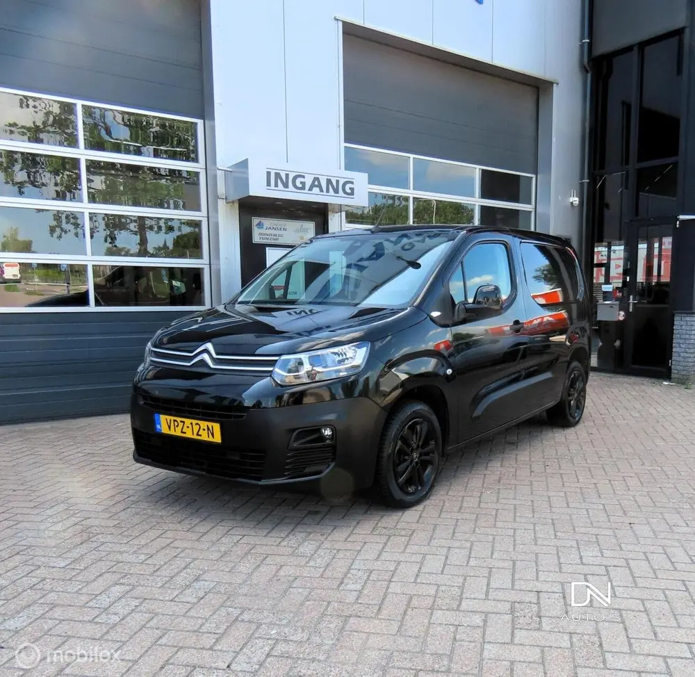 Citroën Berlingo Citroen Berlingo 1.5 BlueHDI 131PK Automaa uit 2022, foto 2